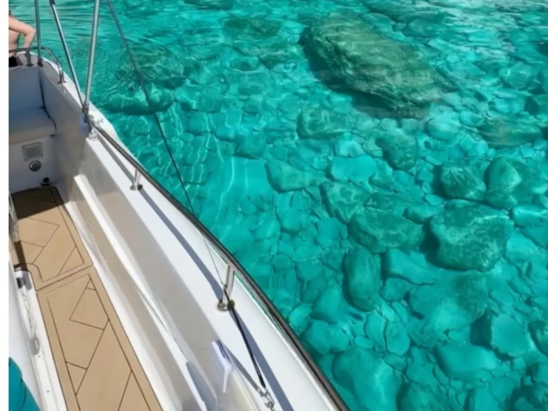 Poseidon Endeavour a louer à Zakynthos