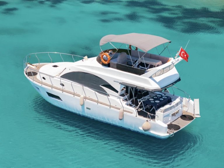 Bateau à moteur à louer à Bodrum au meilleur prix