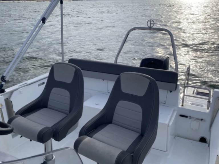 Bateau à moteur à louer à Arcachon au meilleur prix