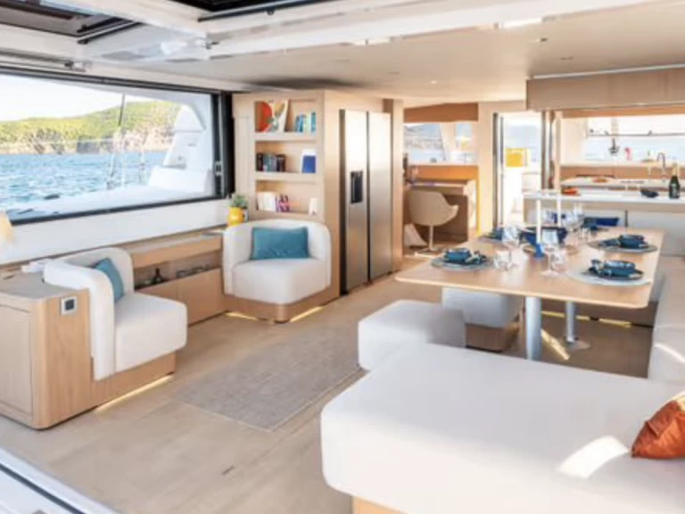 Location bateau Port Cogolin pas cher BALI 5.8