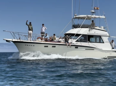 Noleggio Barca a motore con o senza skipper Hatteras a Gijón