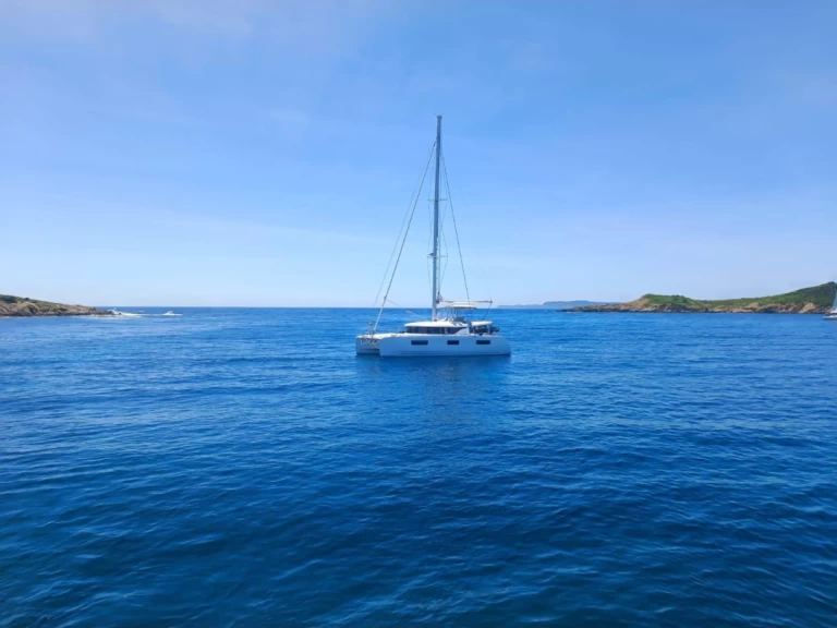 Louer Catamaran avec ou sans skipper Lagoon à Hyères