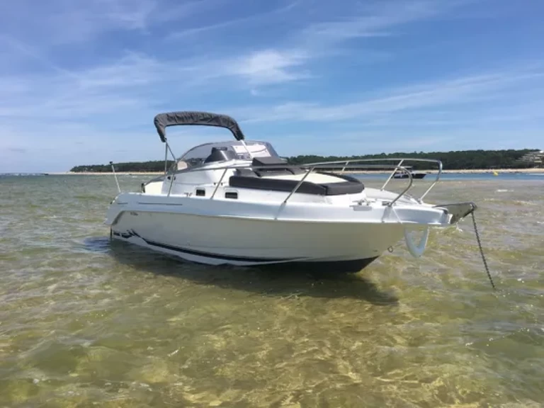 Louez un B2 Marine Cap Ferret à Port du Lavandou
