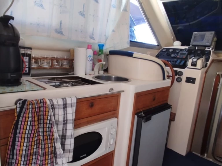 Location Bateau à moteur à Port-Camargue - Rodman Rodman 900 Fly