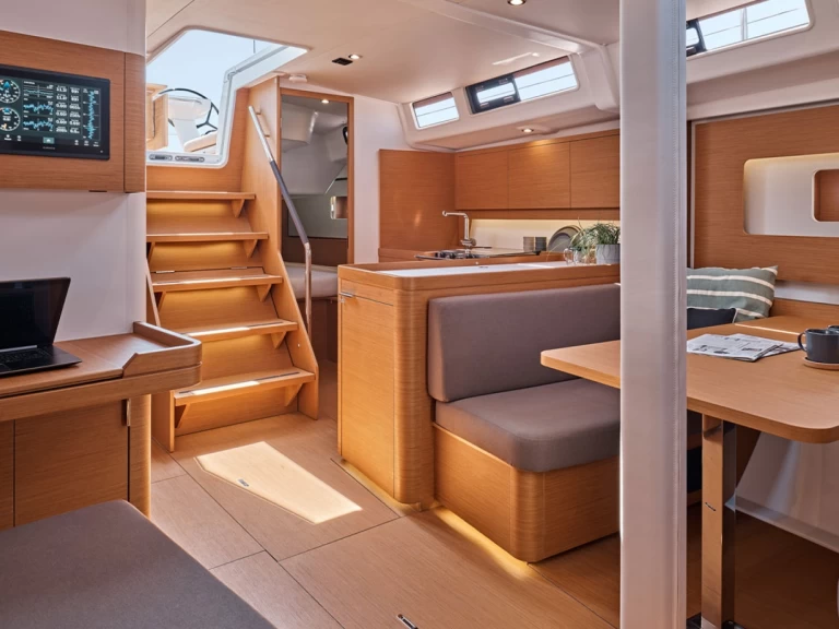 Bénéteau First 44 a louer à Lávrio