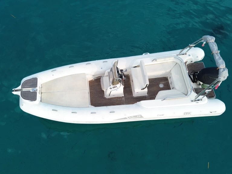 Louer Semi-rigide avec ou sans skipper Bsc à Mandelieu-la-Napoule