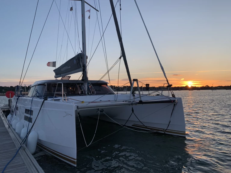 Louer Catamaran avec ou sans skipper Nautitech à Cannes