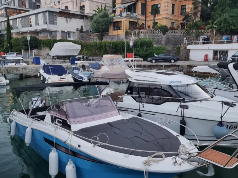 Location Bateau à moteur Atlantic avec permis