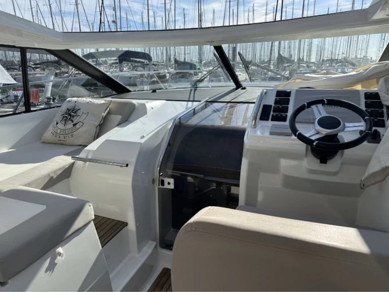 Location bateau Jeanneau Leader 40 Open à Port Leucate sur Samboat