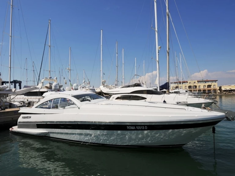 Location Bateau à moteur à Poltu Quatu - Pershing Pershing 54