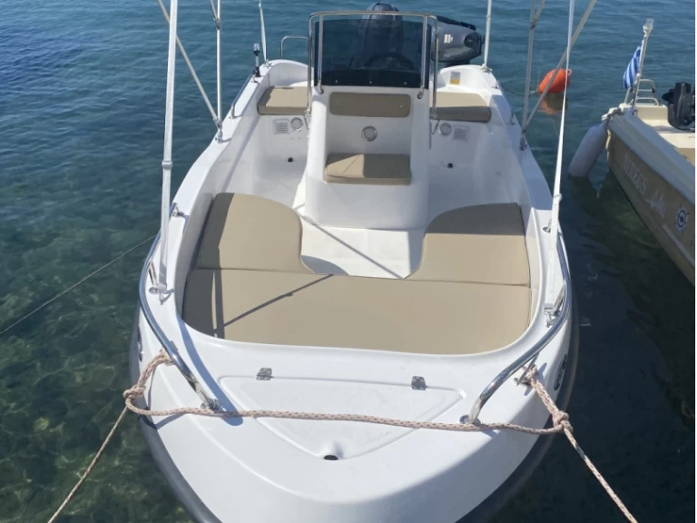 Location Bateau à moteur Poseidon avec permis