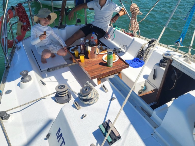 Location bateau Sigma-Yachts SIGMA 33 à Ferragudo sur Samboat