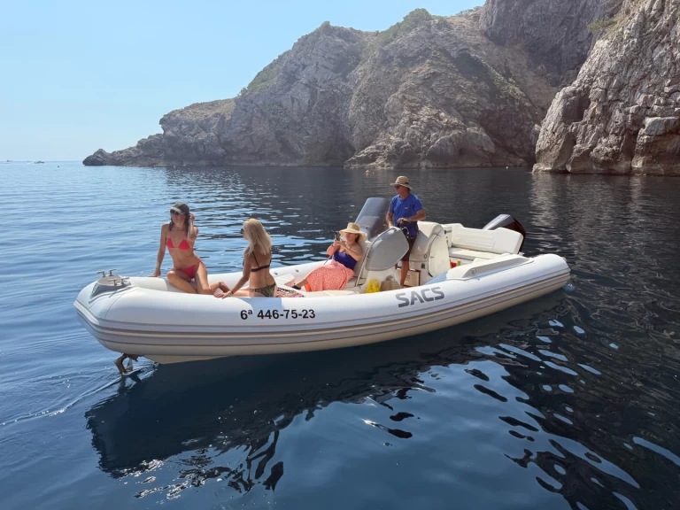 Semi-rigide à louer à l'Estartit au meilleur prix