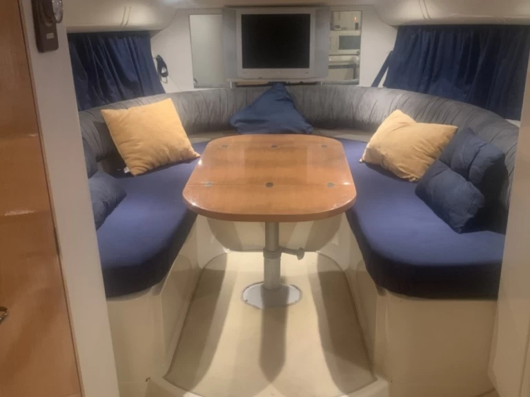 Louer Bateau à moteur avec ou sans skipper Fairline à Portonovo