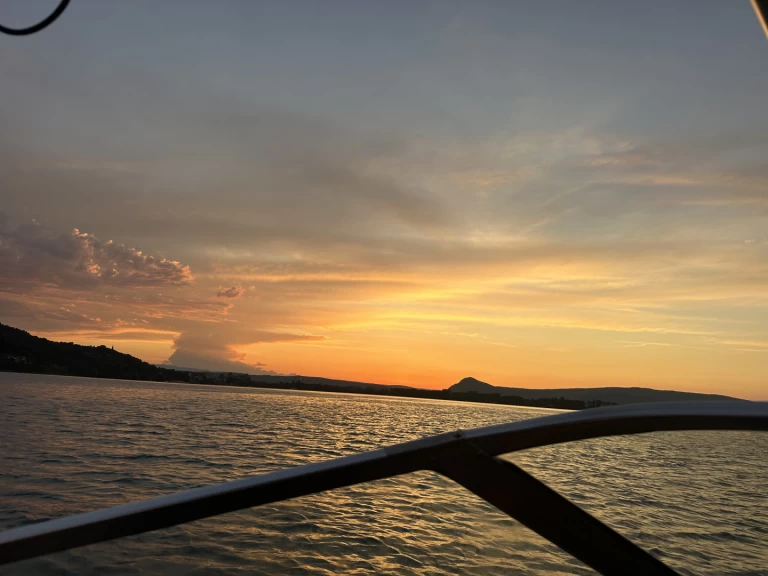 Location Bateau à moteur à Saint-Jorioz - Four Winns Horizon 180