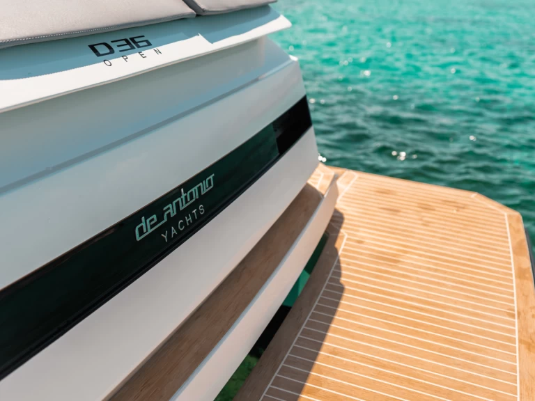 Bateau à moteur à louer à Ibiza (Ville) au meilleur prix