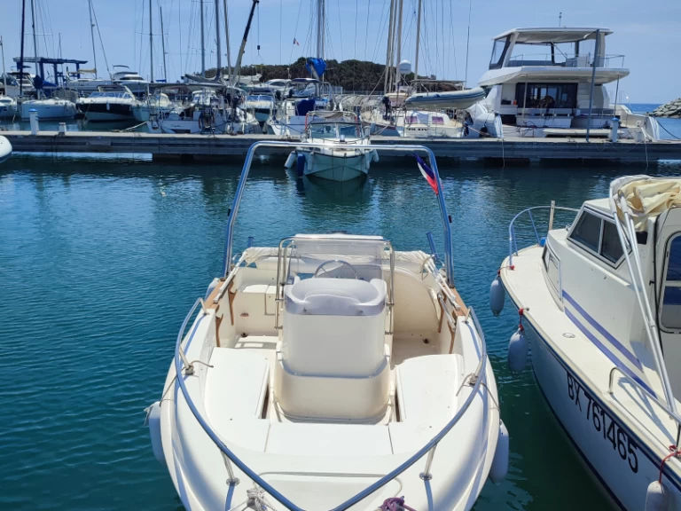Location Bateau à moteur Marinello avec permis