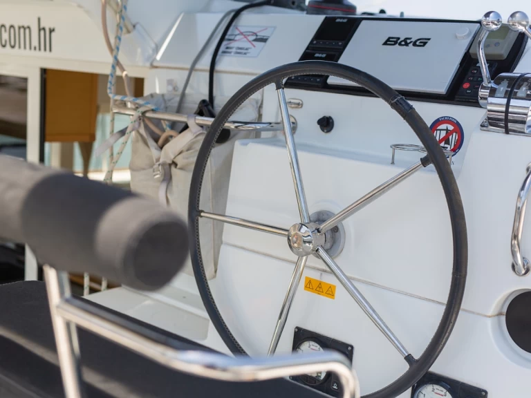 Location bateau Punat pas cher Lagoon 39