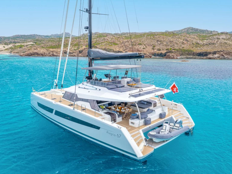 Location Yacht Fountaine Pajot avec permis
