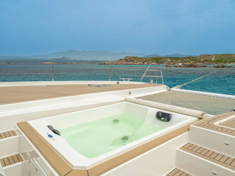Location Yacht Fountaine Pajot avec permis