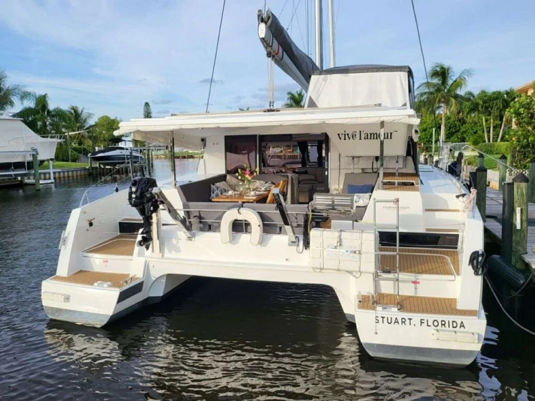 Fountaine Pajot VIVE L'AMOUR a louer à Bahamas