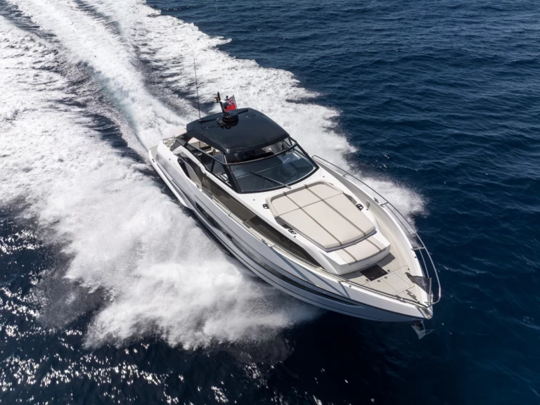 Louez un Sunseeker SuperHawk55 à Cogolin