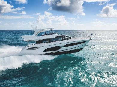 Yacht charter Saint-Tropez billig Manhattan 68