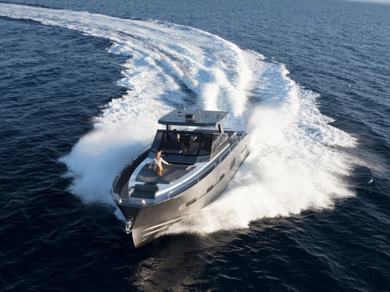 Location à Cogolin - MED YACHT  Med Yacht 52 sur SamBoat