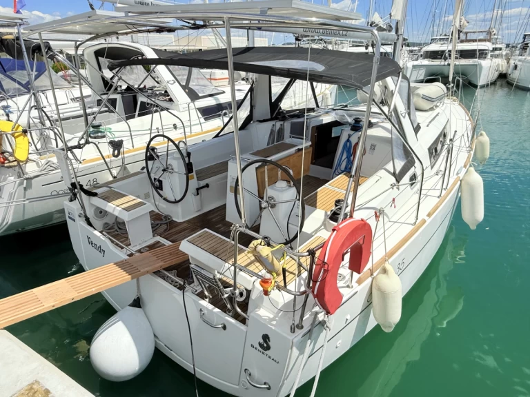Location bateau Sukošan pas cher Oceanis 35