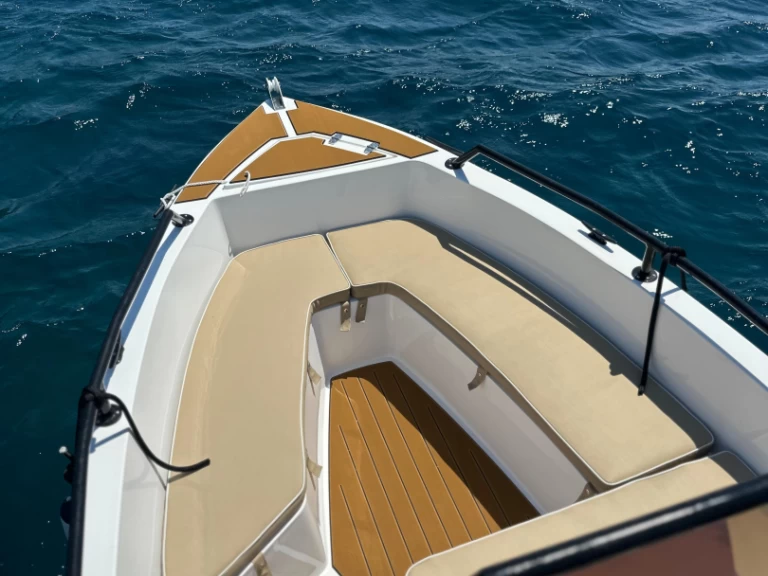 BravaBoats BF 470 a louer à Roses