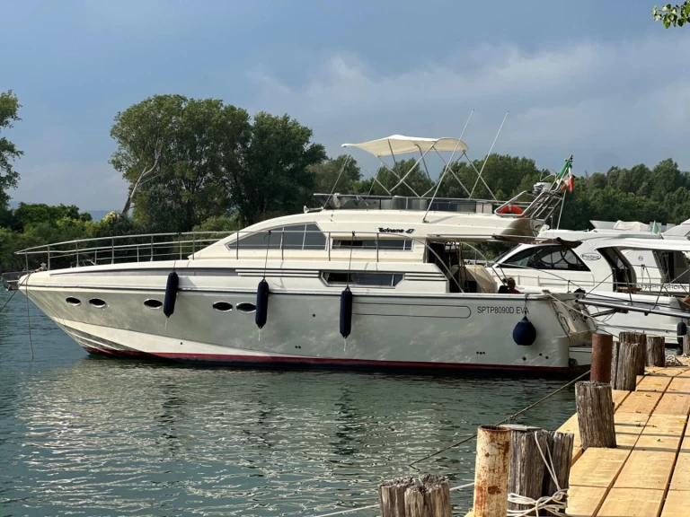 Location Yacht Posillipo avec permis