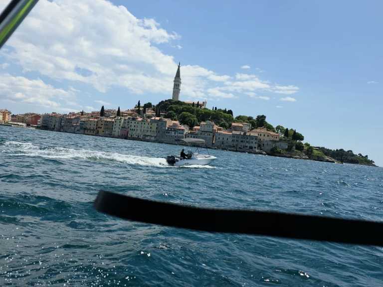 Location bateau ROTO Roto 450s family à Rovinj sur Samboat