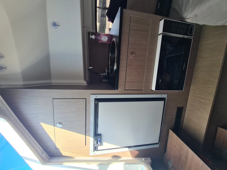 Location Bateau à moteur Bénéteau avec permis