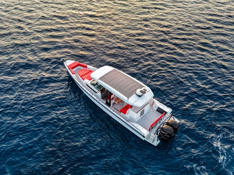 Axopar Axopar 37 Sun-Top a louer à Ornós