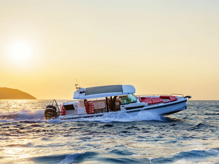 Louez un Axopar Axopar 37 Sun-Top à Ornós