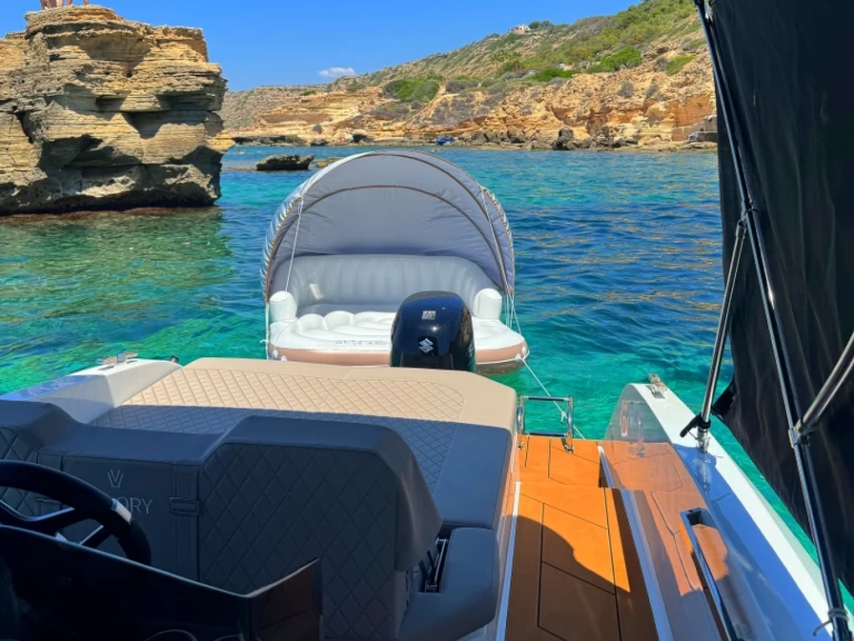 Location Bateau à moteur Valory avec permis