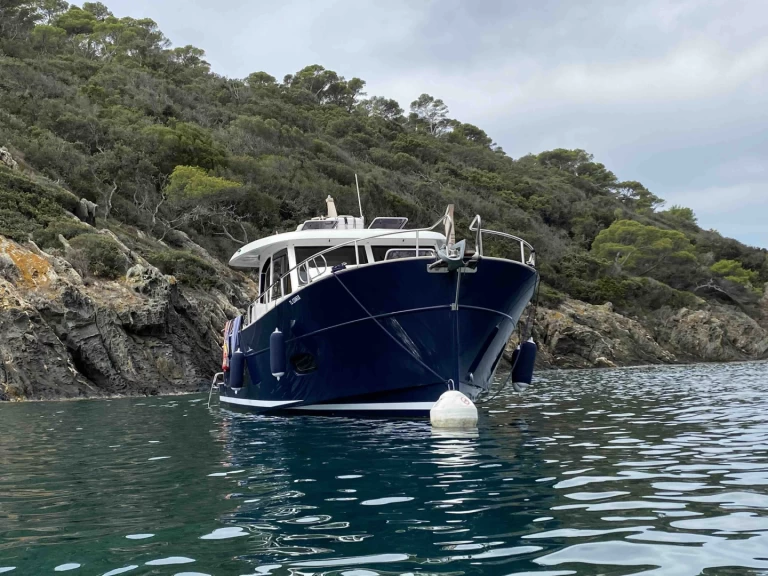 Location Bateau à moteur sasga avec permis