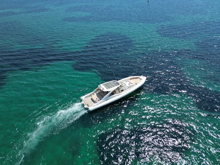 ISOLA 63 a louer à Porto-Vecchio