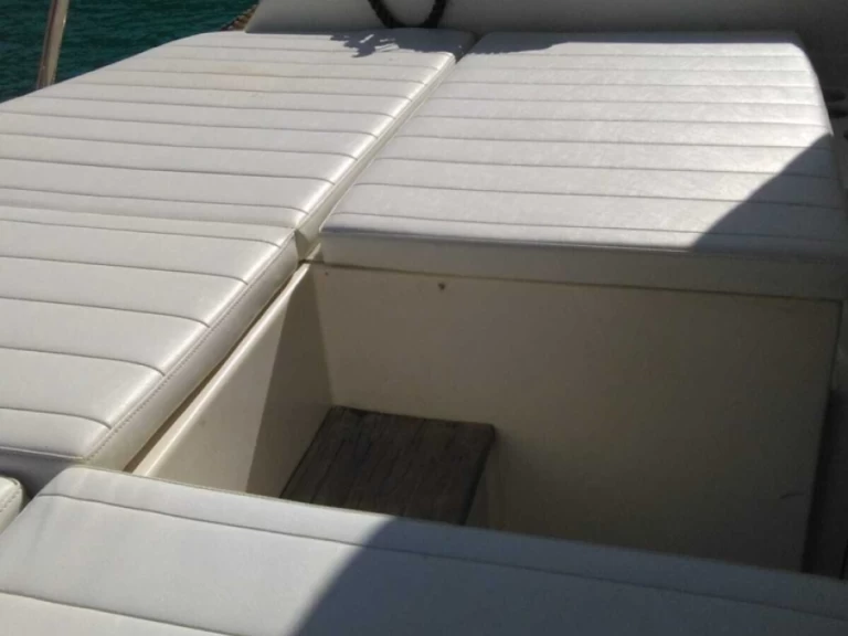 Louez un Rizzardi Cr 50 Day  à Fiumicino