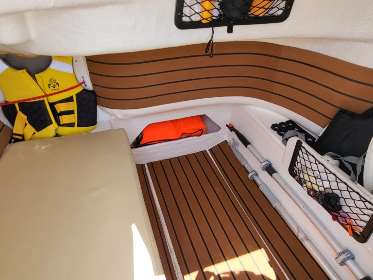 Louer Bateau à moteur avec ou sans skipper B2 Marine à Annecy