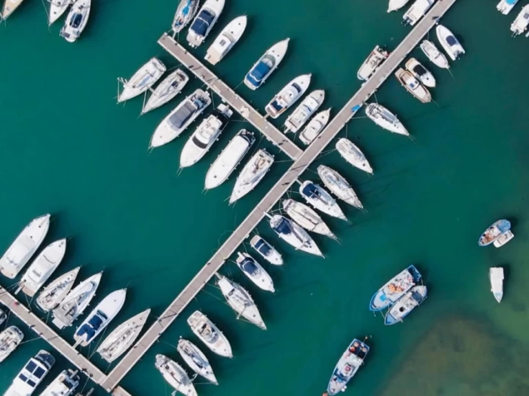 Louer Bateau à moteur avec ou sans skipper Blumax à Marzamemi