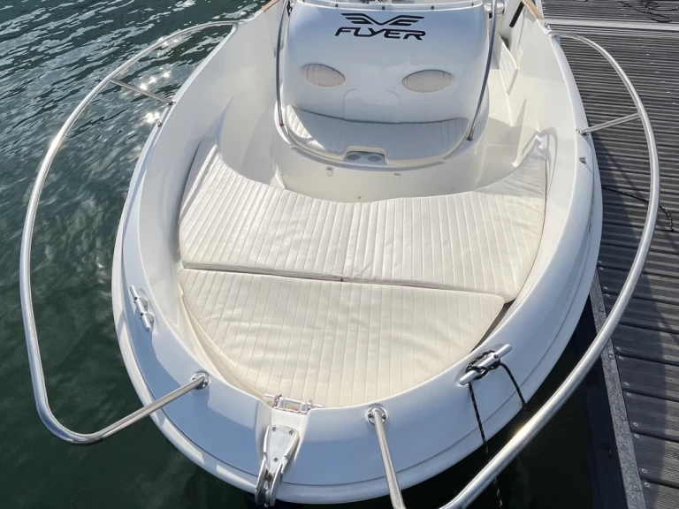 Bénéteau Flyer 550 Open a louer à Port Leucate