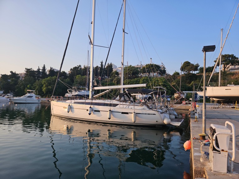 Bavaria Cruiser 46 a louer à Níkiti