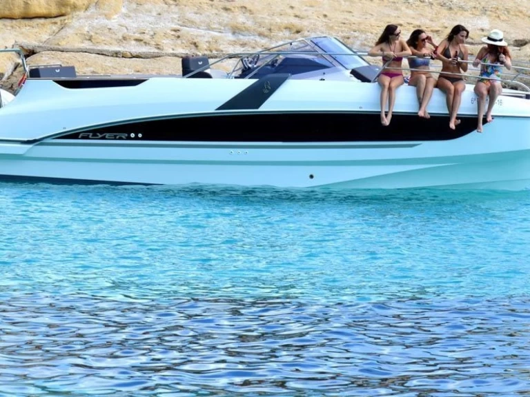 Louer Bateau à moteur avec ou sans skipper Bénéteau à Valence