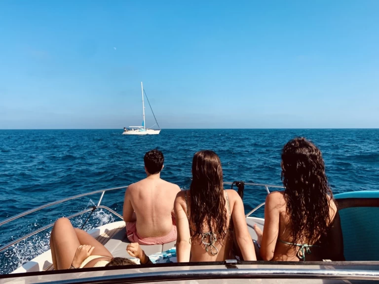 Location Bateau à moteur Bénéteau avec permis