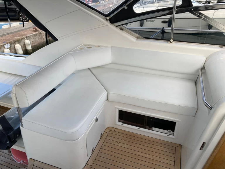 Location à Mandelieu-la-Napoule - Fairline Targa 38 sur SamBoat