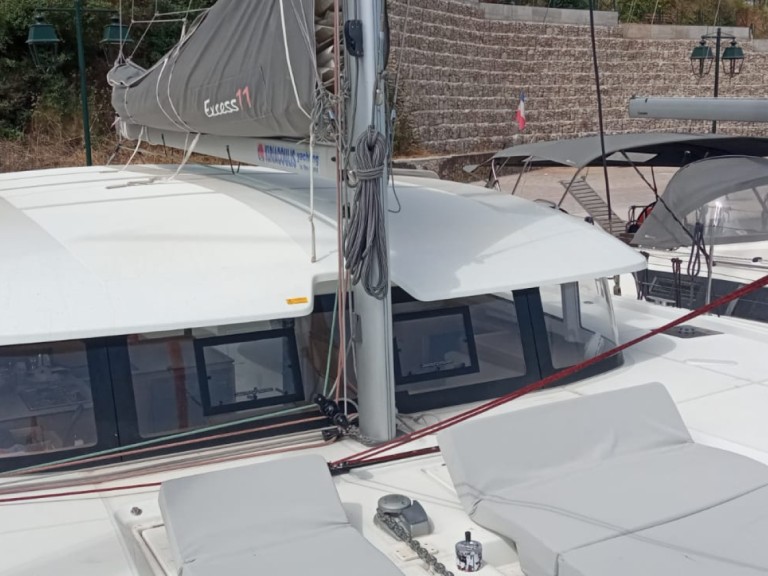 Location Catamaran à Ligia - Excess Excess 11
