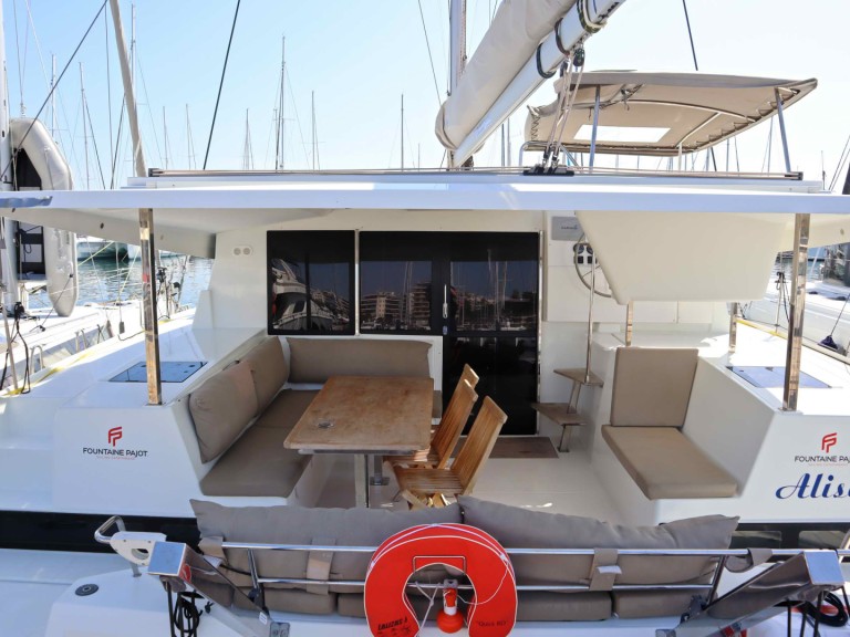 Location bateau Ligia pas cher Fountaine Pajot Lucia 40 - 4 cab.
