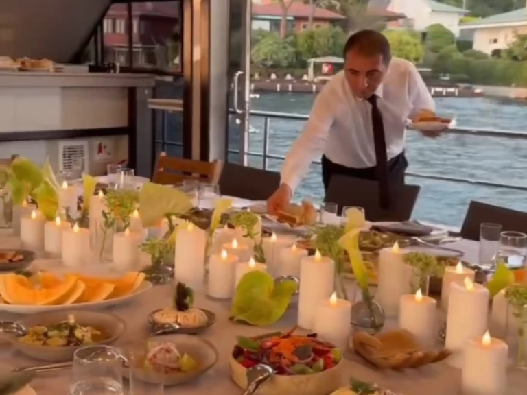 Location Catamaran à Torba -  Luxury Catamaran