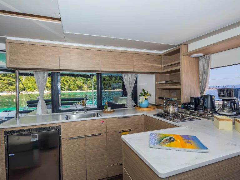 Louer Catamaran avec ou sans skipper Lagoon à Split